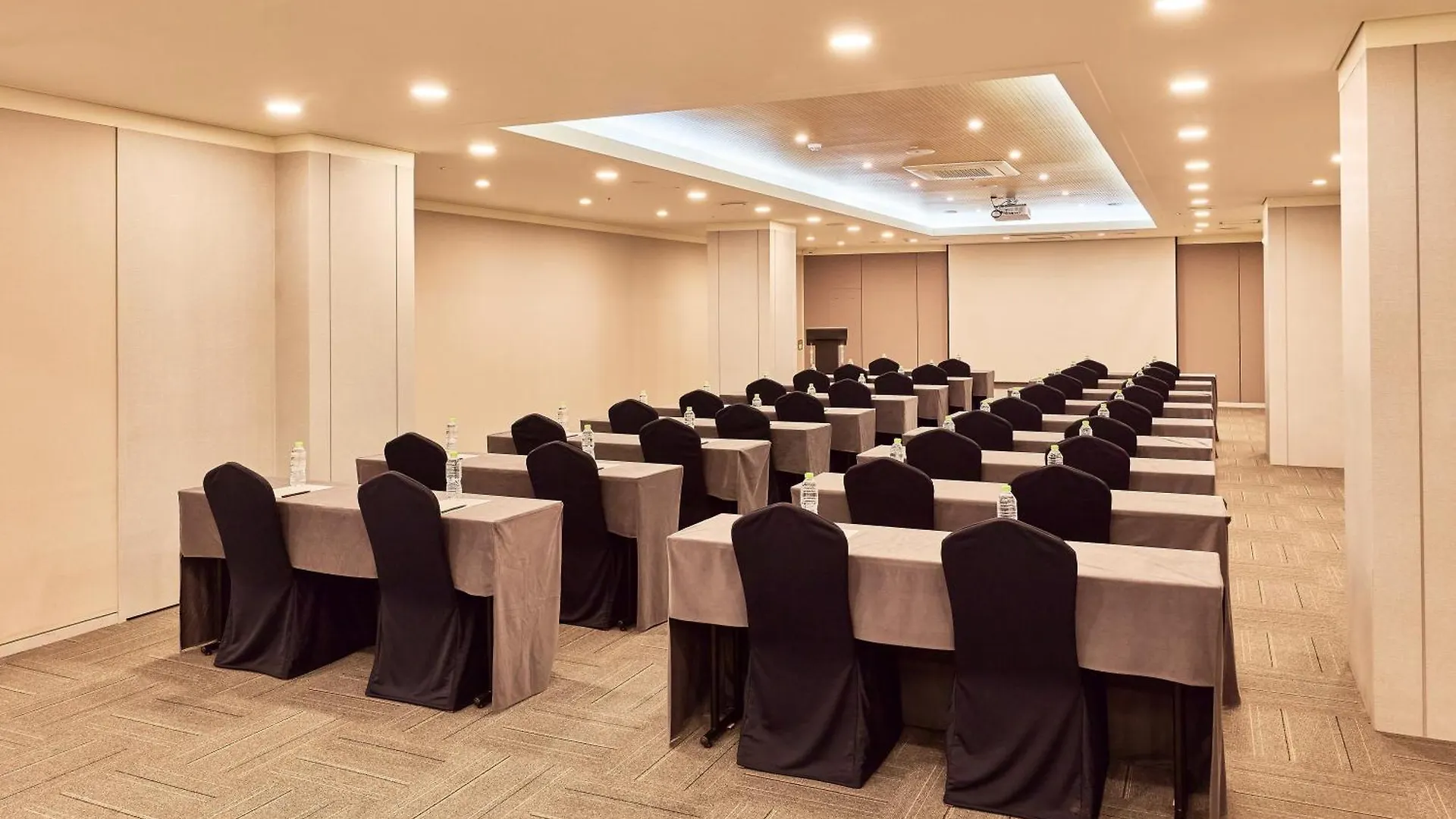 Hotel Thomas Myeongdong Seúl 3*,  Corea del Sur