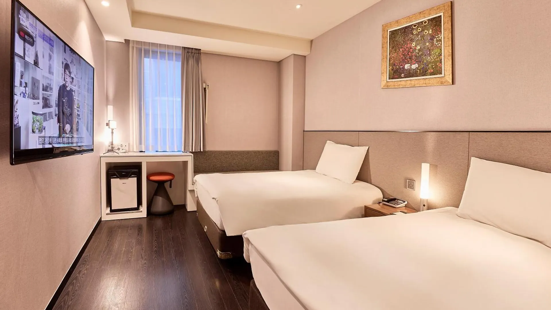 Hotel Thomas Myeongdong Seúl