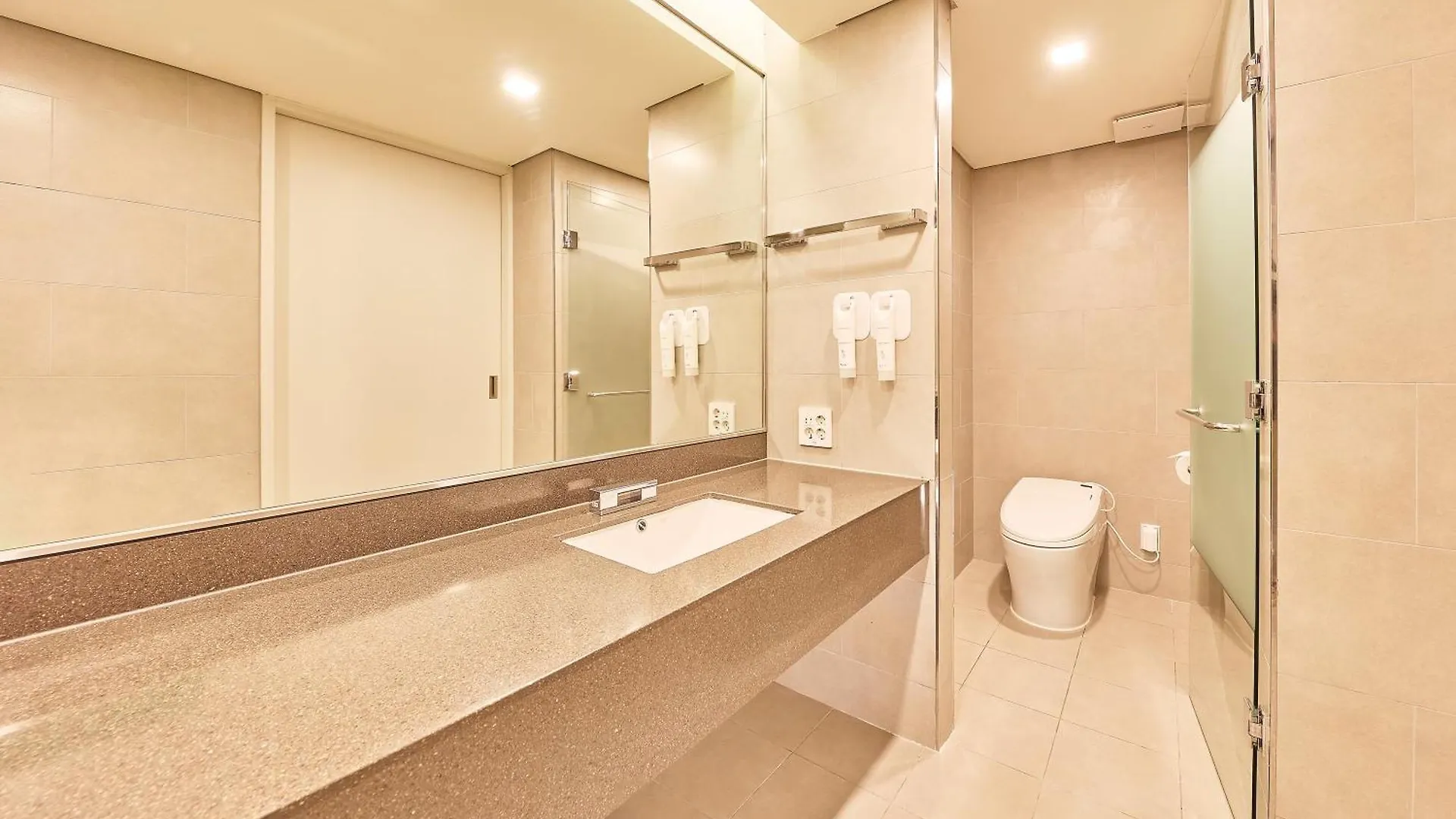 Hotel Thomas Myeongdong Seoul