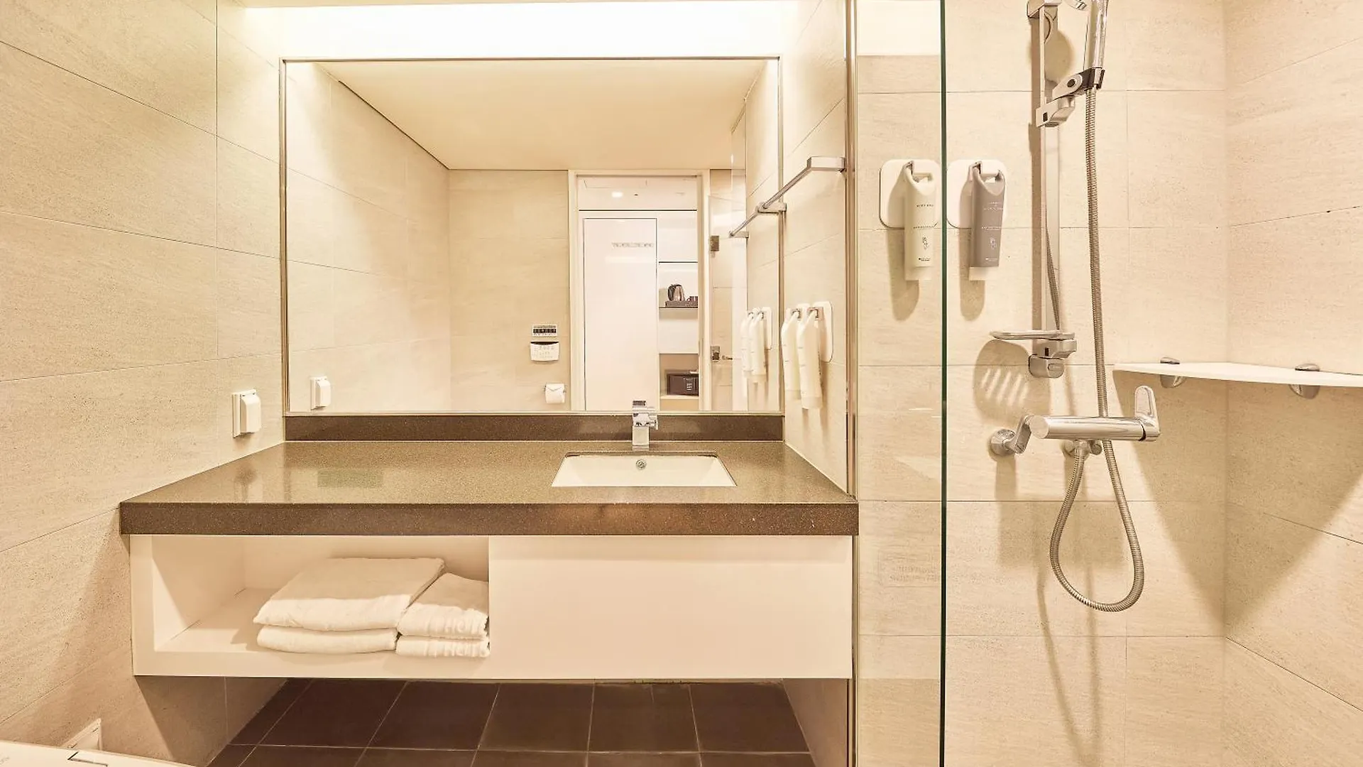 Hotel Thomas Myeongdong Seoul